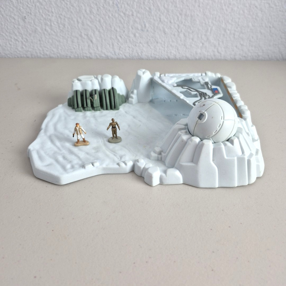 Galoob Toys Micro Machines 1994 Star Wars Ice Planet Hoth Playset Incomplete